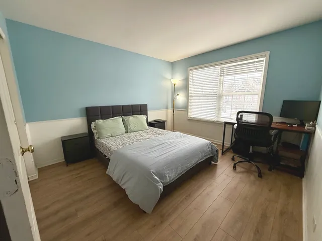 $2,525 | 2481 Oneida Lane, Unit 2481, Naperville, IL 60563