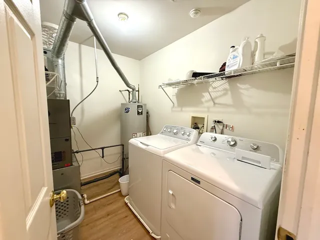 $2,525 | 2481 Oneida Lane, Unit 2481, Naperville, IL 60563