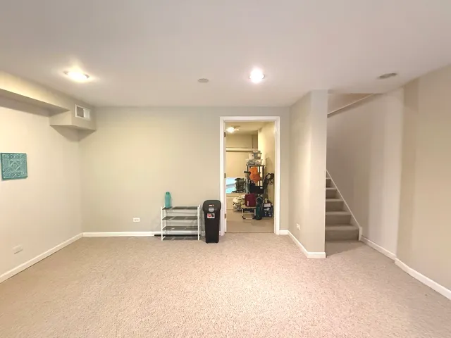 $2,525 | 2481 Oneida Lane, Unit 2481, Naperville, IL 60563