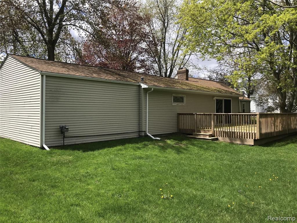 2112 Raby Road Haslett, MI 48840 - Photo 34 of 39