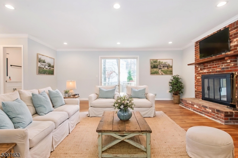 267 Washington Valley Road Randolph, NJ 07869 - Photo 8 of 42