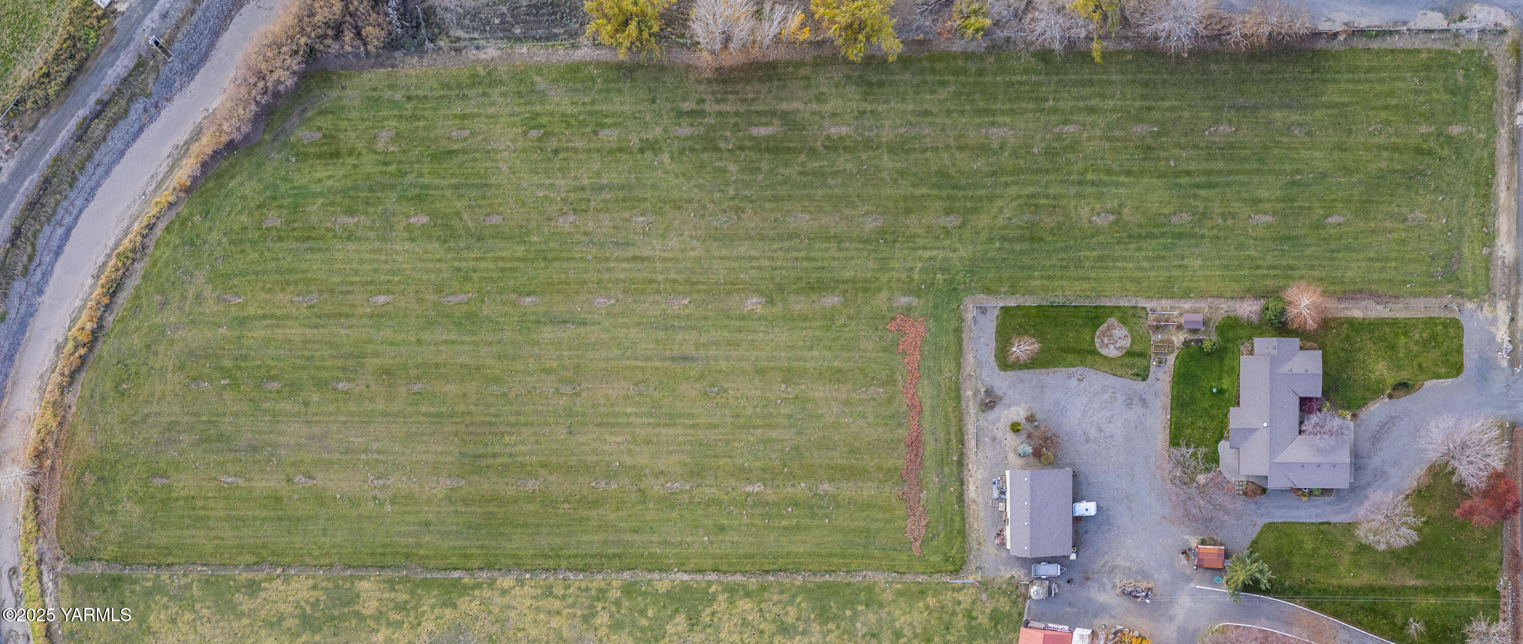 10240 Van Belle Road Sunnyside, WA 98944 - Photo 49 of 52 a bathroom with a shower