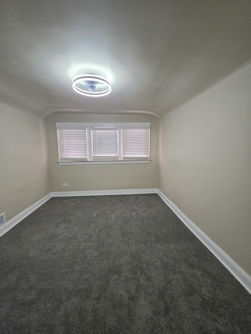 12019 South Perry Avenue Chicago, IL 60628 - Photo 10 of 15