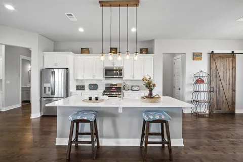 $540,000 | 14875 County Road 255, Valley View, TX 76272