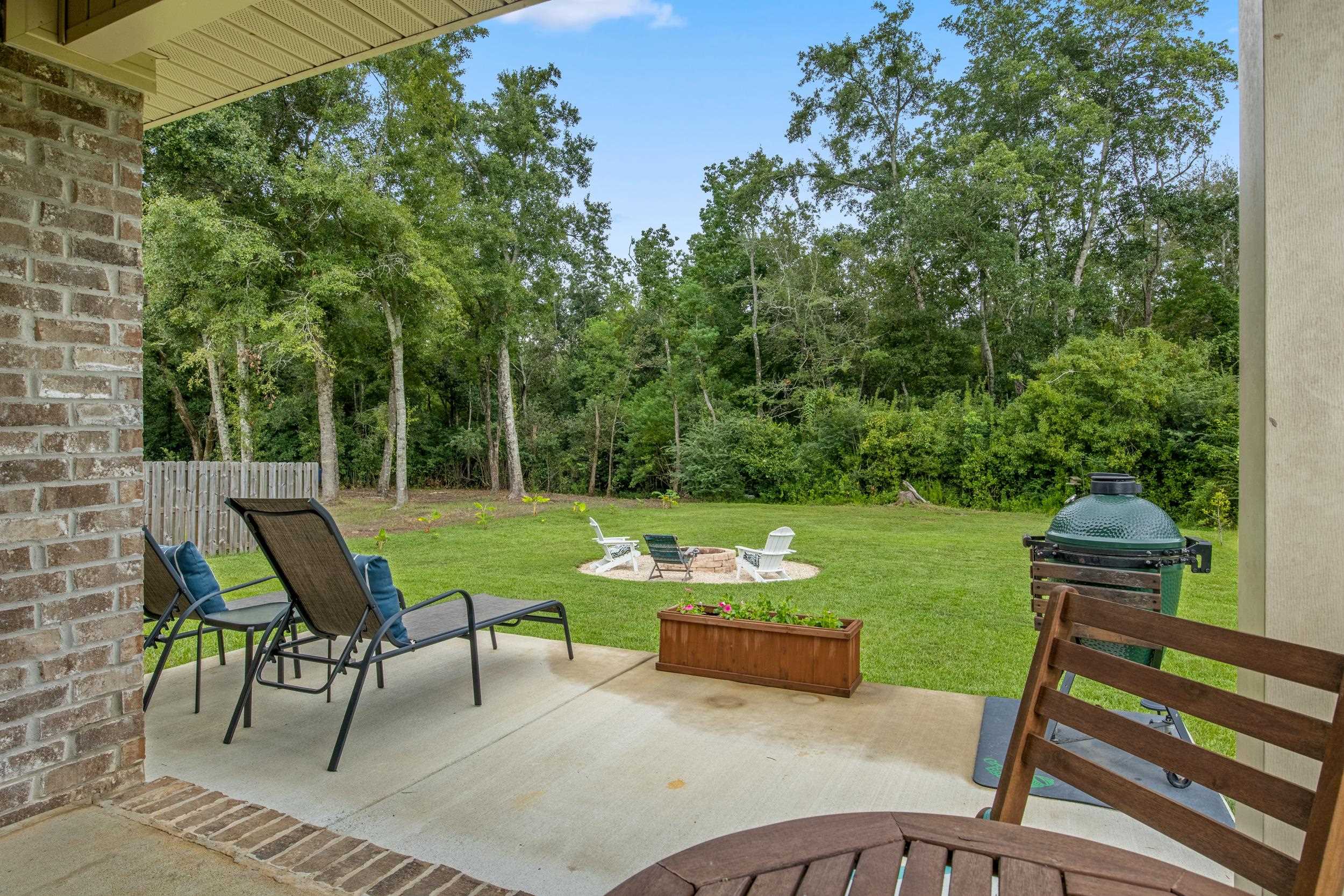 3852 Chesterfield Lane Foley, AL 36535 - Photo 9 of 34 Patio