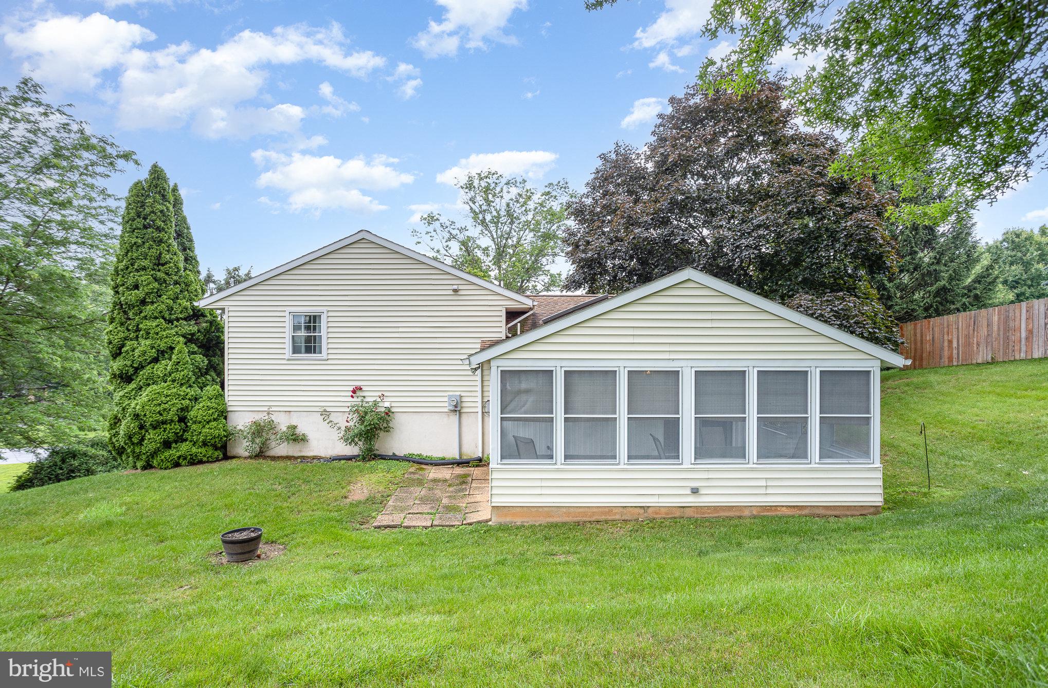 3 Julie Terrace Lititz, PA 17543 - Photo 20 of 31