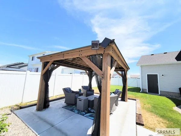 $467,900 | 3965 North Barcelona Avenue, Idaho Falls, ID 83401
