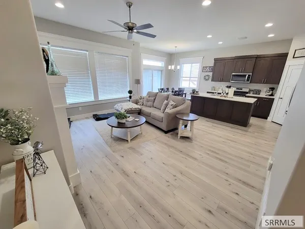 $467,900 | 3965 North Barcelona Avenue, Idaho Falls, ID 83401