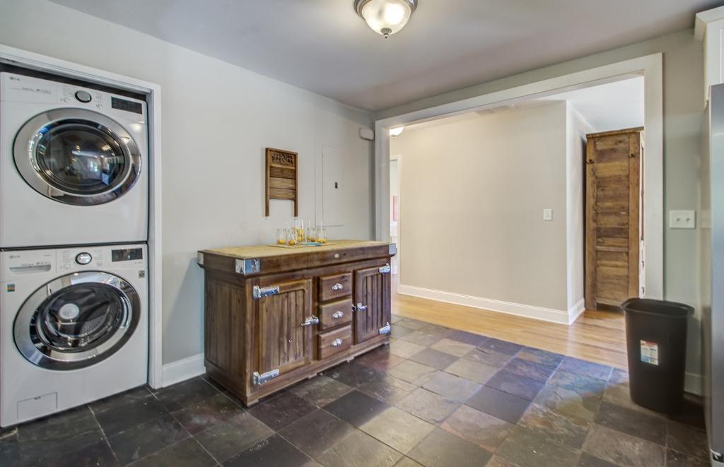 1312 Garrison Street Charleston, SC 29412 - Photo 10 of 38 11