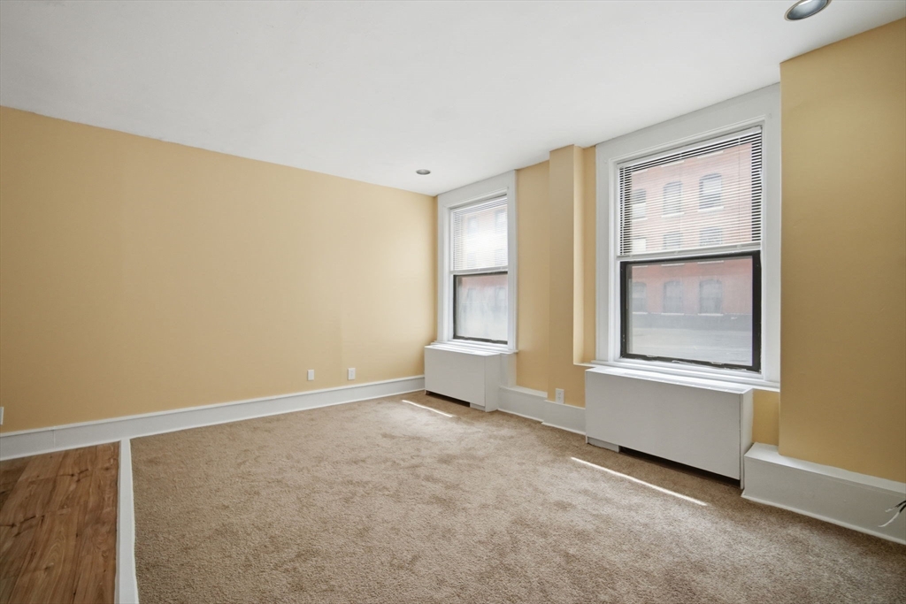 140 Chestnut Street, Unit 205 Springfield, MA 01103 - Photo 8 of 24 Gallery Image 8