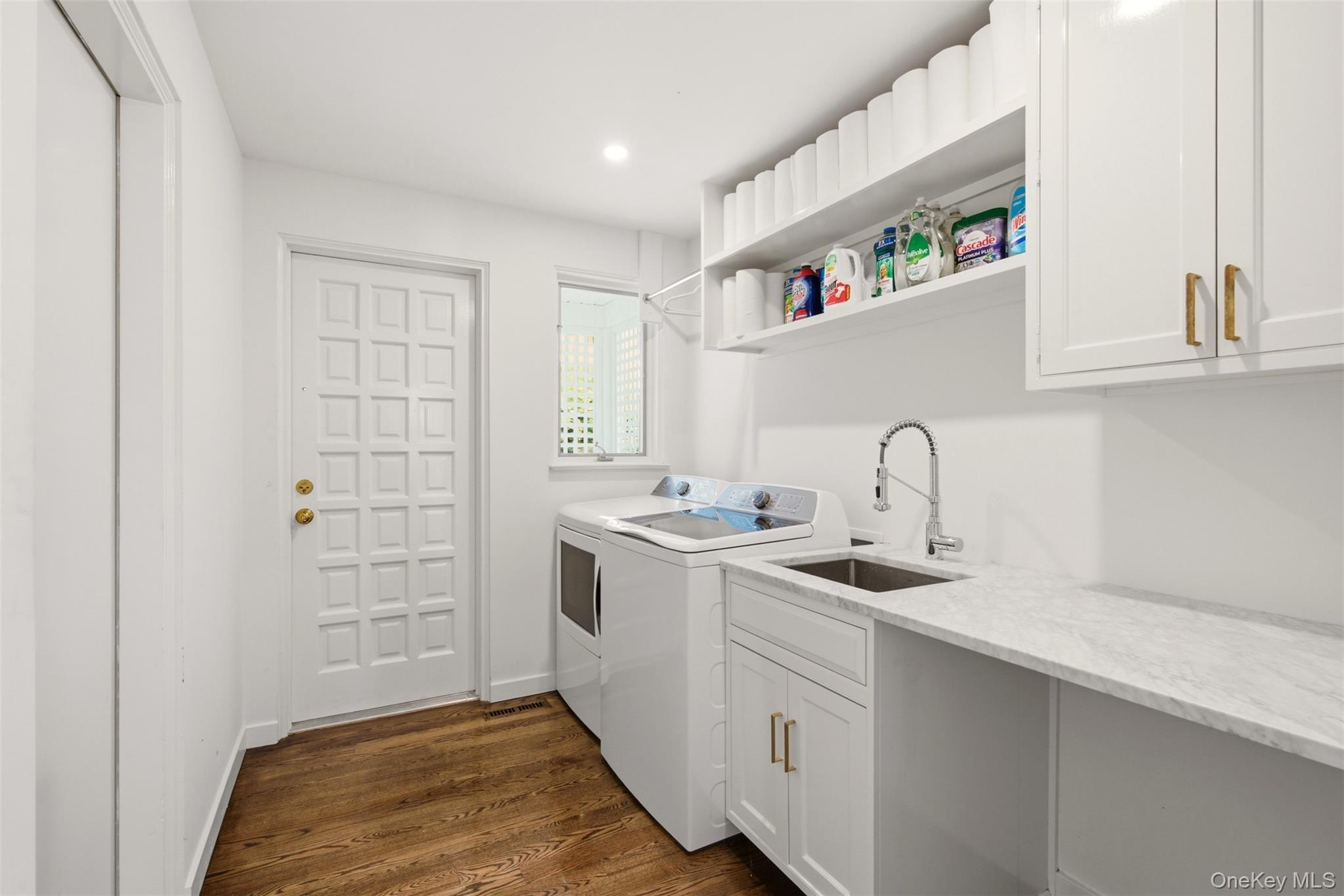 86 White Hill Road Cold Spring Harbor, NY 11724 - Photo 14 of 36