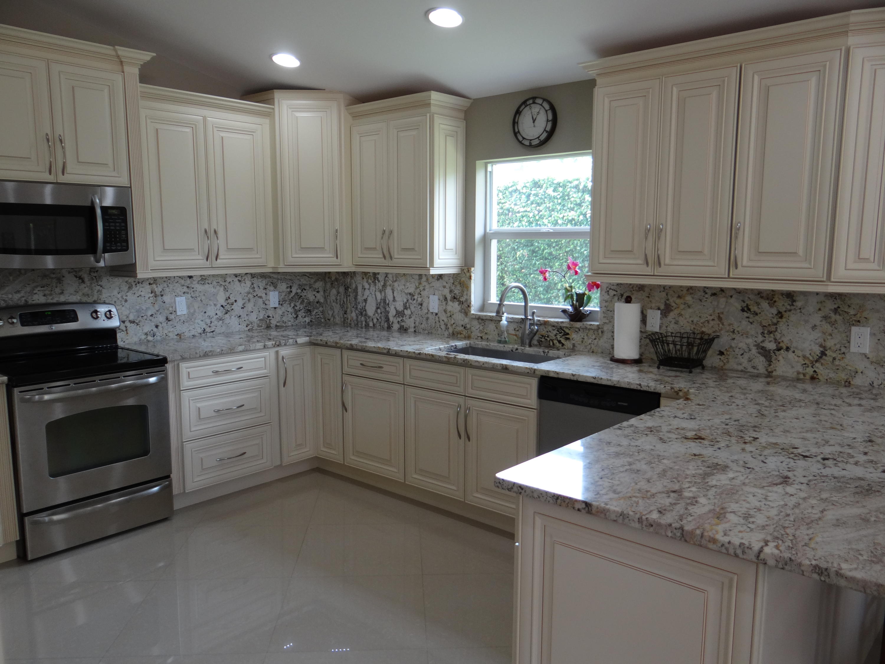 18045 Jazz Lane Boca Raton, FL 33496 - Photo 4 of 24 Kitchen