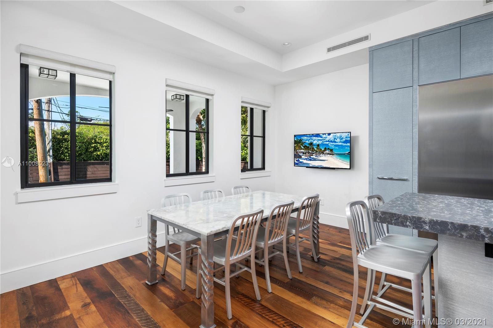 330 Harbor Court Key Biscayne, FL 33149 - Photo 13 of 42