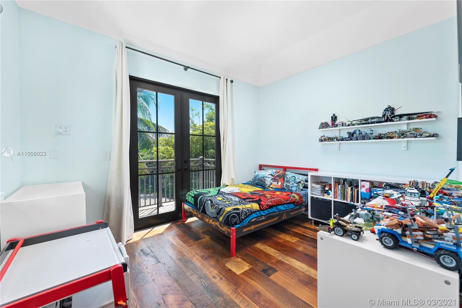 330 Harbor Court Key Biscayne, FL 33149 - Photo 20 of 42