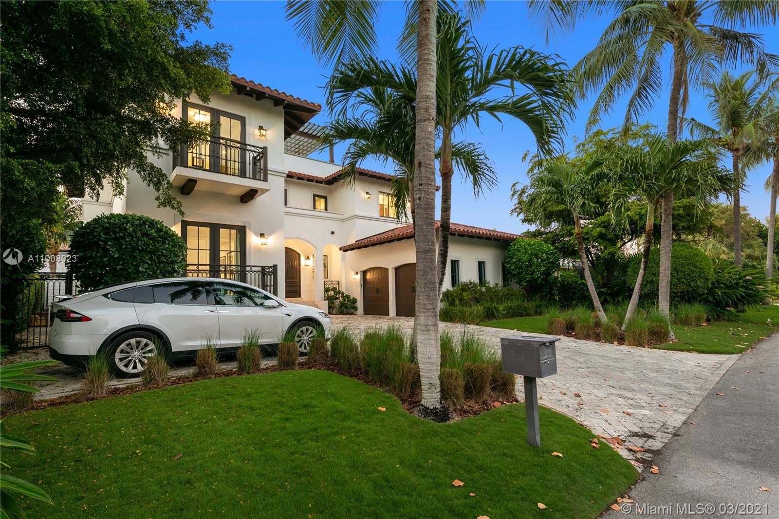 330 Harbor Court Key Biscayne, FL 33149 - Photo 39 of 42