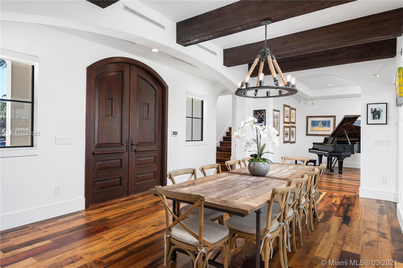 330 Harbor Court Key Biscayne, FL 33149 - Photo 5 of 42