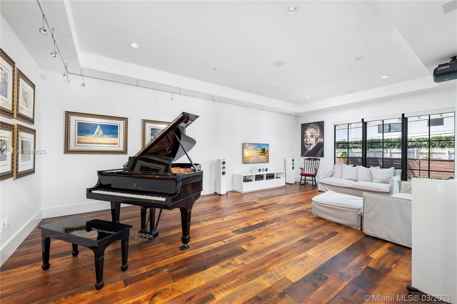 330 Harbor Court Key Biscayne, FL 33149 - Photo 7 of 42