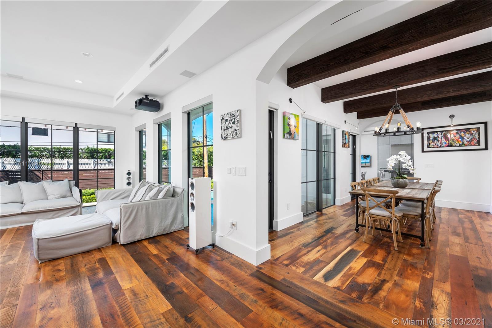 330 Harbor Court Key Biscayne, FL 33149 - Photo 8 of 42