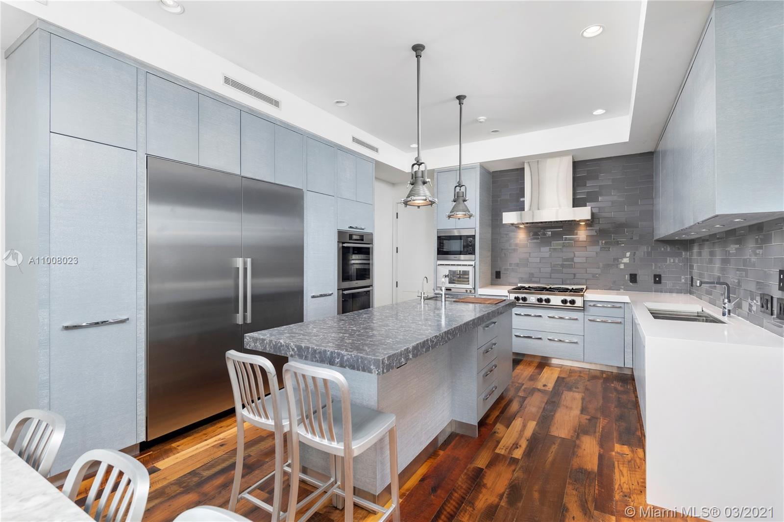 330 Harbor Court Key Biscayne, FL 33149 - Photo 9 of 42