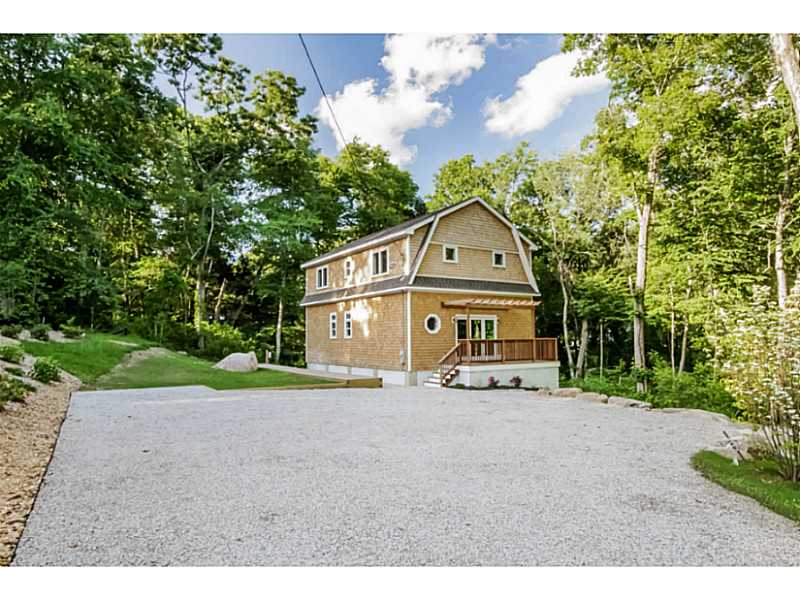 8 Gershwin Road Westerly, RI 02891 - Photo 17 of 25 Exterior Front.