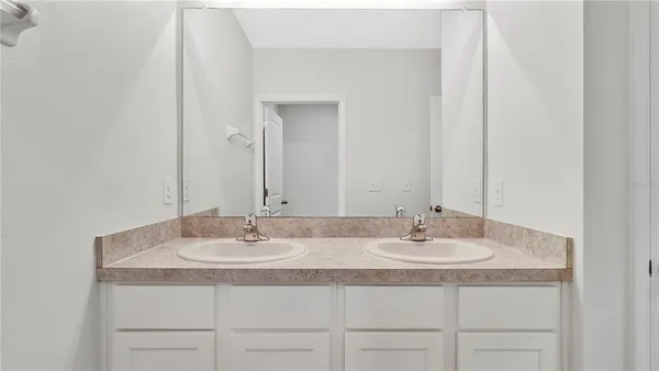 $2,750 | 16441 Little Garden Drive, Wimauma, FL 33598