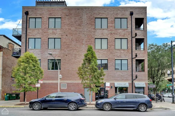 $8,000 | 1312 West Madison Street, Unit 4A, Chicago, IL 60607