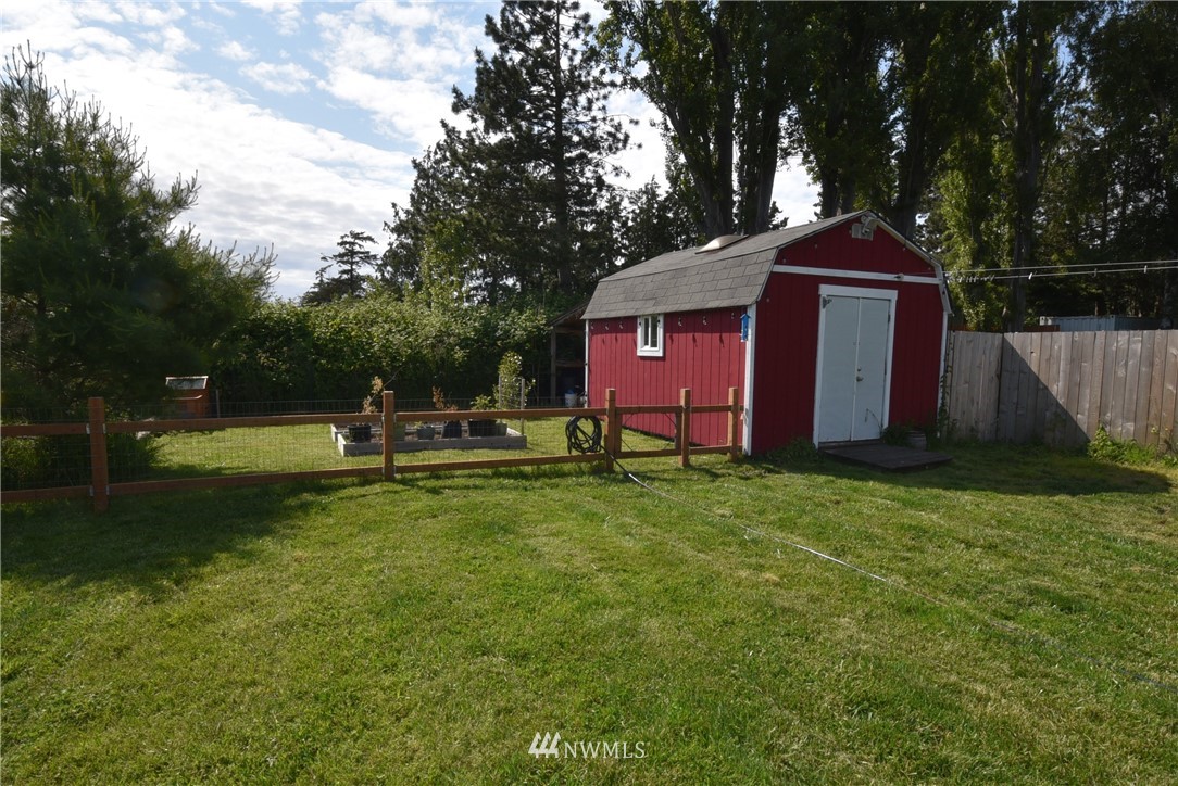 2585 Finkbonner Road Bellingham, WA 98226 - Photo 13 of 15 Gallery Image 13