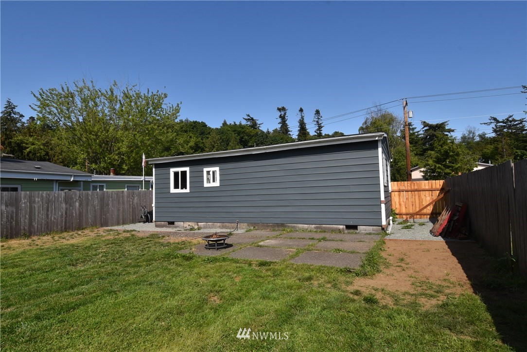 2585 Finkbonner Road Bellingham, WA 98226 - Photo 14 of 15 Gallery Image 14