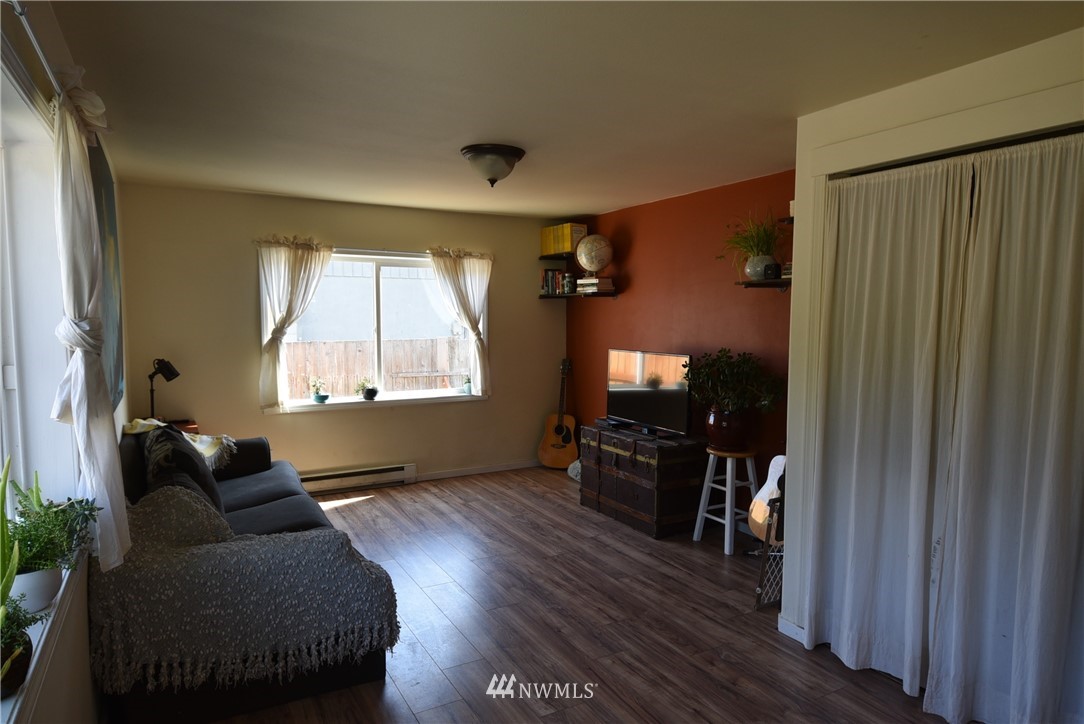 2585 Finkbonner Road Bellingham, WA 98226 - Photo 5 of 15 Gallery Image 5