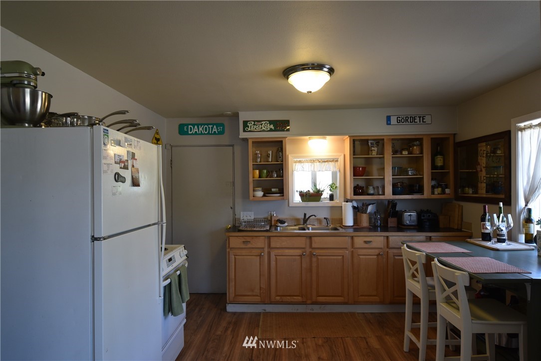 2585 Finkbonner Road Bellingham, WA 98226 - Photo 6 of 15 Gallery Image 6