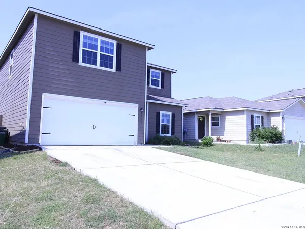 $1,796 | 3907 Southton, San Antonio, TX 78223