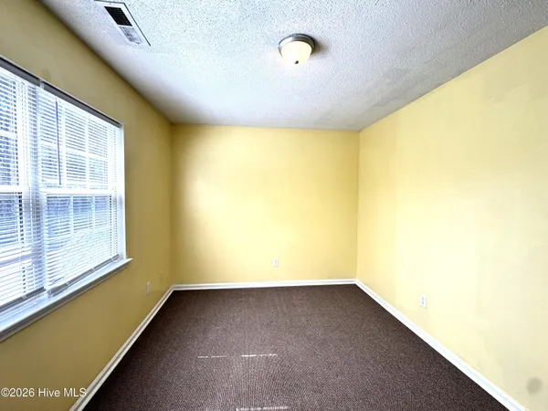 $1,300 | 2084 Brandymill Lane, Jacksonville, NC 28546
