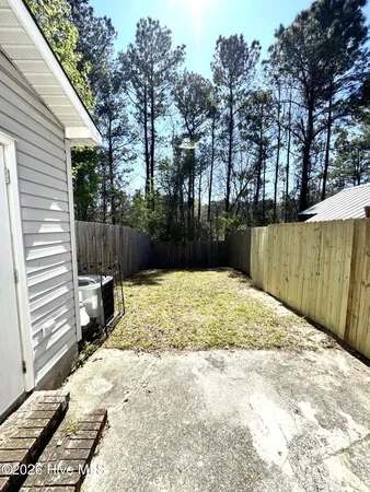 $1,300 | 2084 Brandymill Lane, Jacksonville, NC 28546