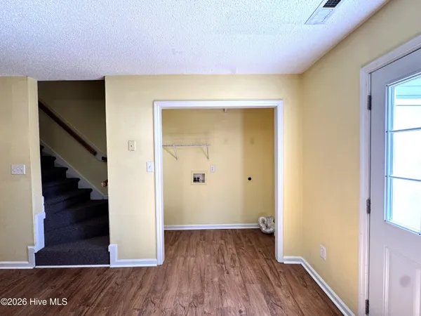 $1,300 | 2084 Brandymill Lane, Jacksonville, NC 28546