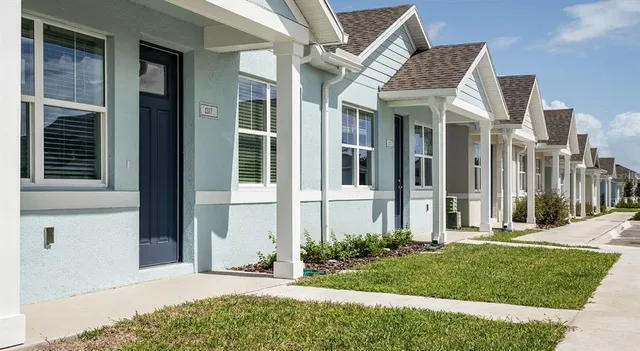 $1,669 | 8925 Livigno Way, Unit A2, Davenport, FL 33896