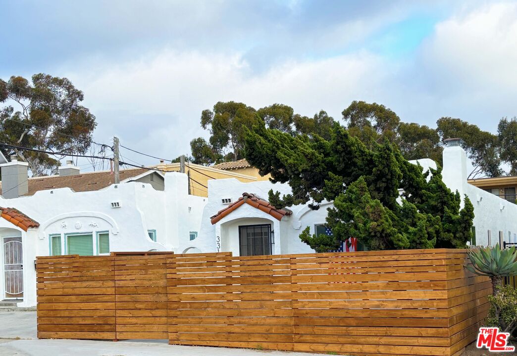 331 West University Ave  