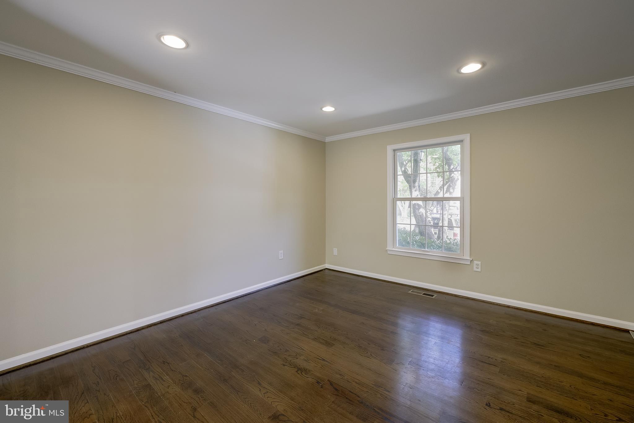 4 Ritchfield Court Rockville, MD 20850 - Photo 9 of 42