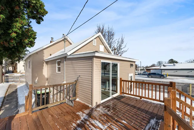 $177,500 | 1011 14th Avenue, Menominee, MI 49858