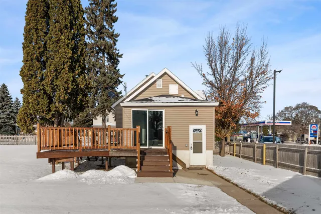 $177,500 | 1011 14th Avenue, Menominee, MI 49858