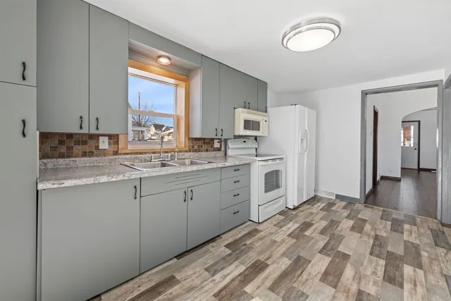 $177,500 | 1011 14th Avenue, Menominee, MI 49858