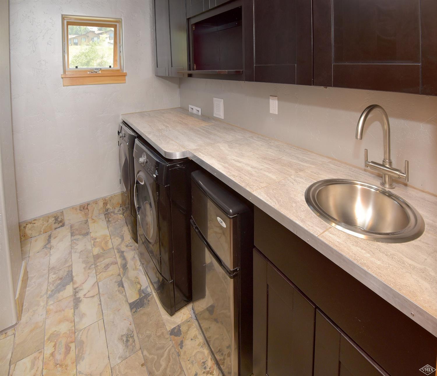 4271 Wildridge Road West Avon, CO 81620 - Photo 15 of 25 LAUNDRY/KITCHENETTE OFF OF THIRD LEVEL F