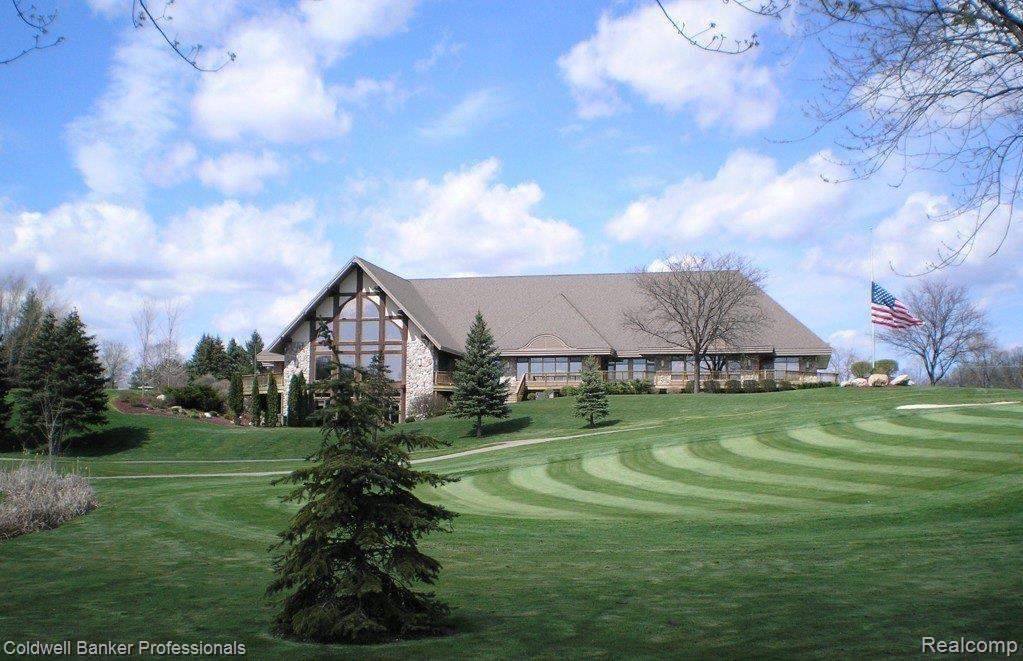 3911 Hunt Road Lapeer, MI 48446 - Photo 15 of 16 Neighboring Public Golf Course