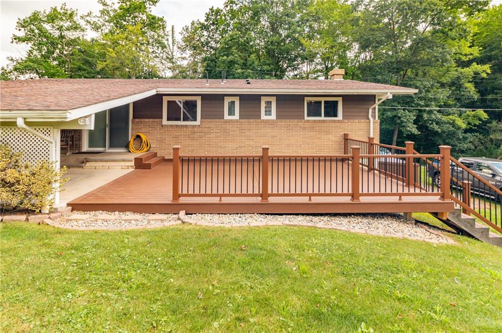 681 Bullcreek Road Butler, PA 16002 - Photo 32 of 39 a front view of a house with garden