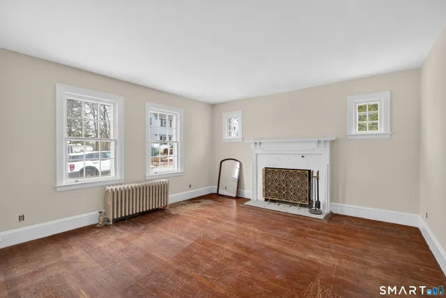 $340,000 | 34 Harland Place, Norwich, CT 06360