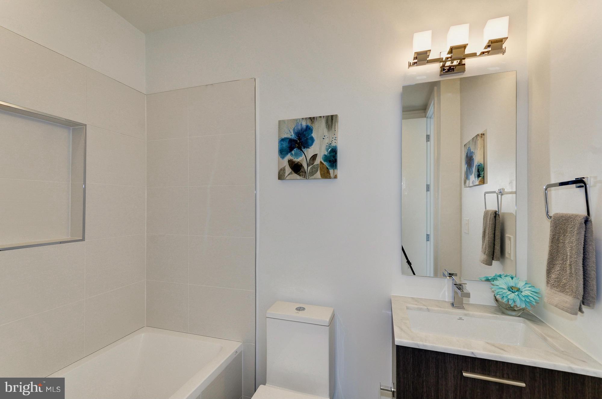1837 Kalorama Road Northwest Washington, DC 20009 - Photo 7 of 17 Bath