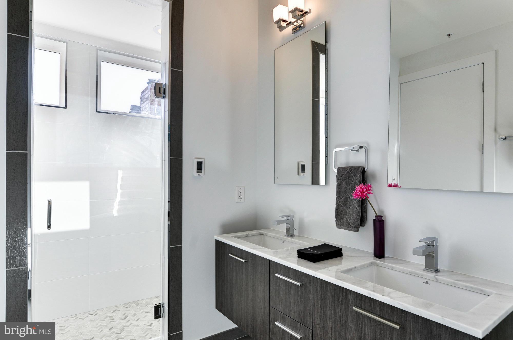 1837 Kalorama Road Northwest Washington, DC 20009 - Photo 10 of 17 Bath (Master)