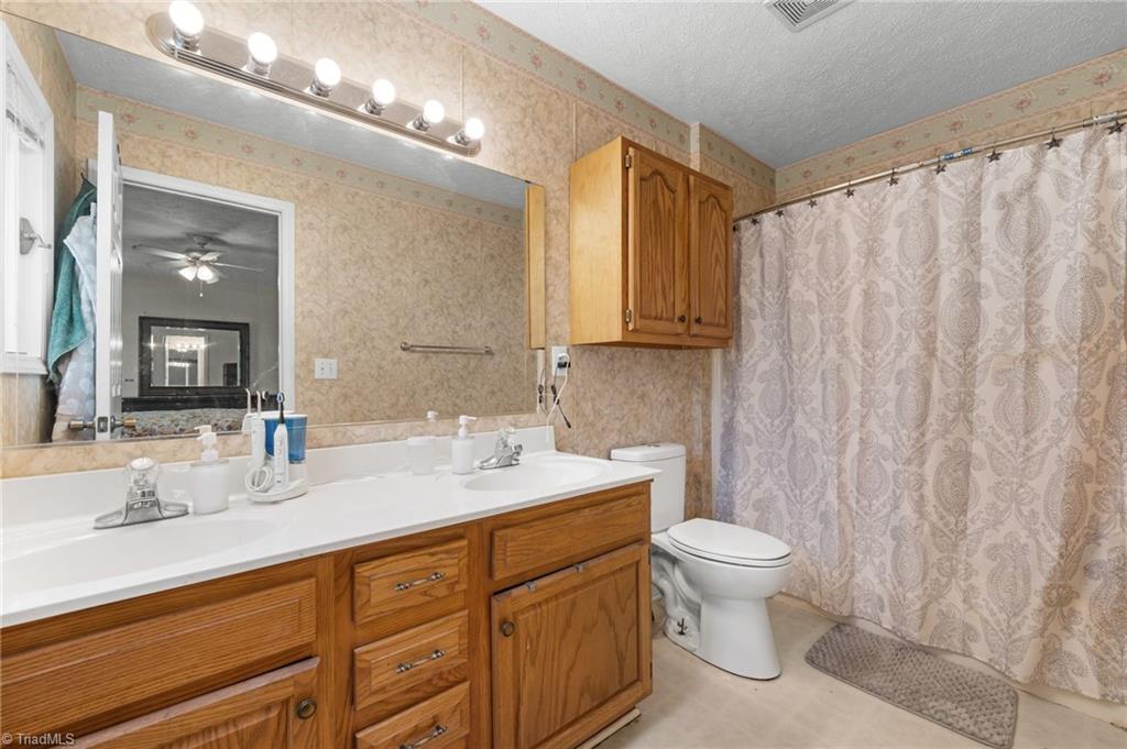 1085 Woodbury Road King, NC 27021 - Photo 24 of 34
