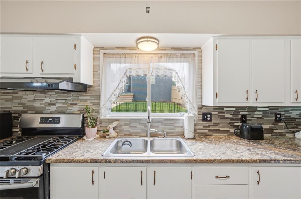 951 Roup Avenue Brackenridge, PA 15014 - Photo 12 of 30