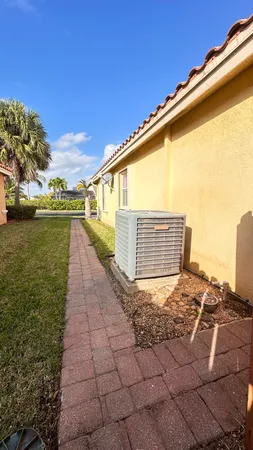 $4,800 | 19010 Southwest 10th Street, Pembroke Pines, FL 33029
