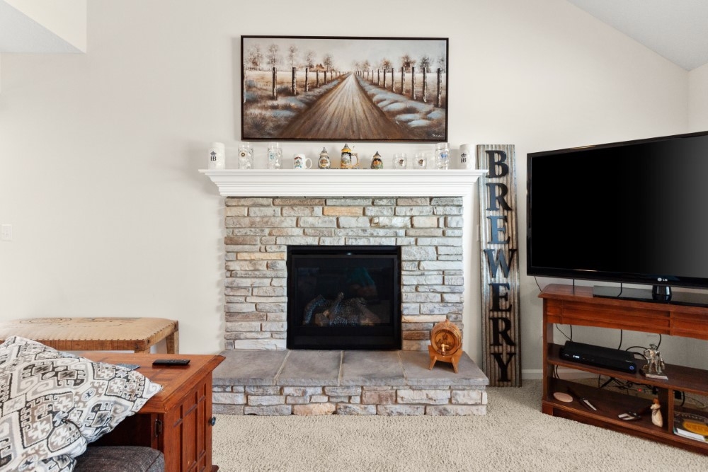 10027 Oak Trail Road Fort Wayne, IN 46825 - Photo 8 of 32